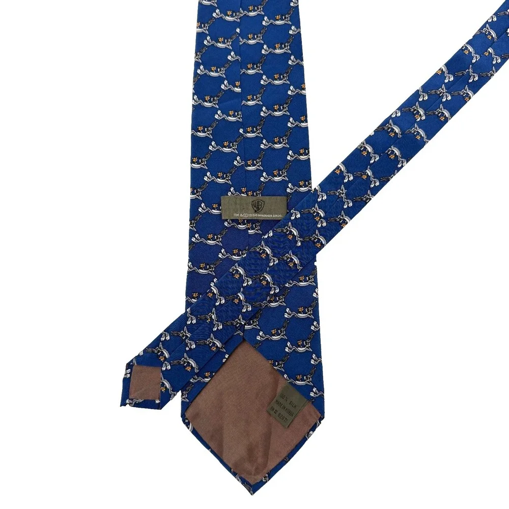WARNER BROS 1994 Bugs Bunny Carrot Silk Tie Blue Looney Tunes Vintage